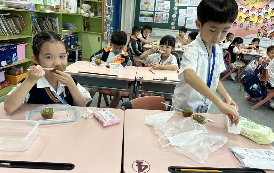 二年級中文科課堂活動 - 五感放大鏡